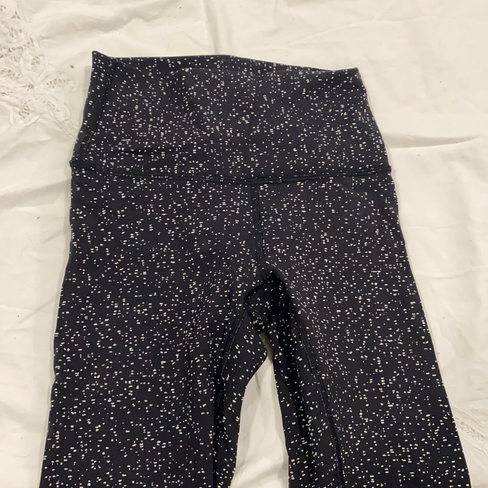Lululemon Leggings Black and White Size 2